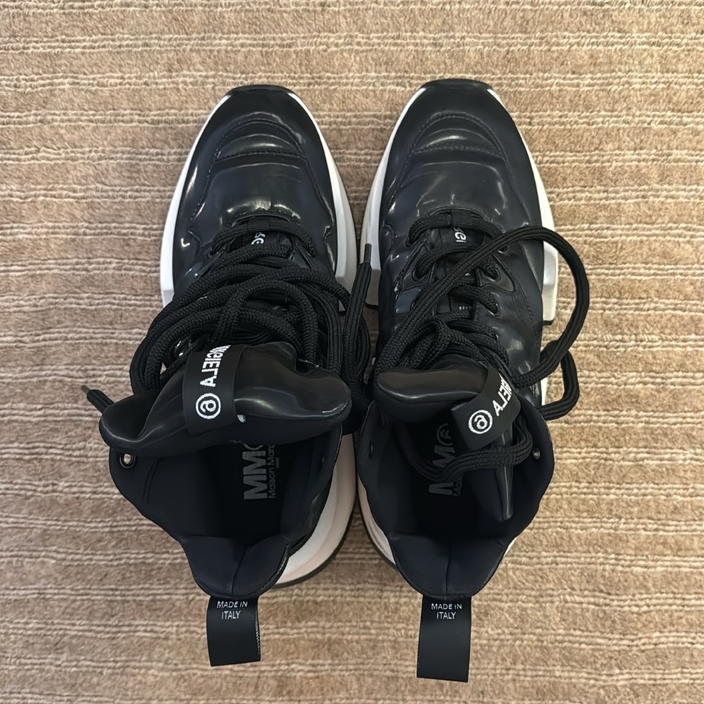 Maison Margiela warerproof sheakers in black color. Size:39 - Picture 13 of 13